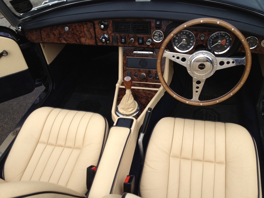 Classic and sports car from CCHL