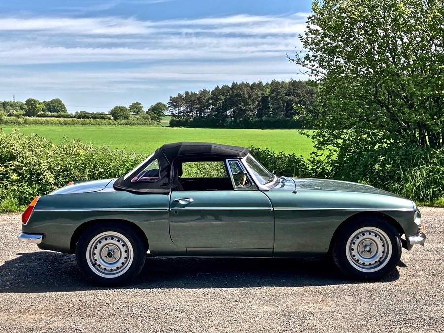 Classic and sports car from CCHL