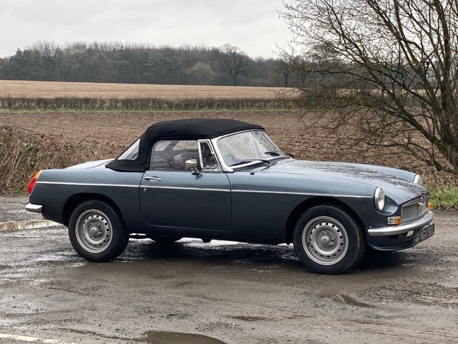 Classic and sports car from CCHL