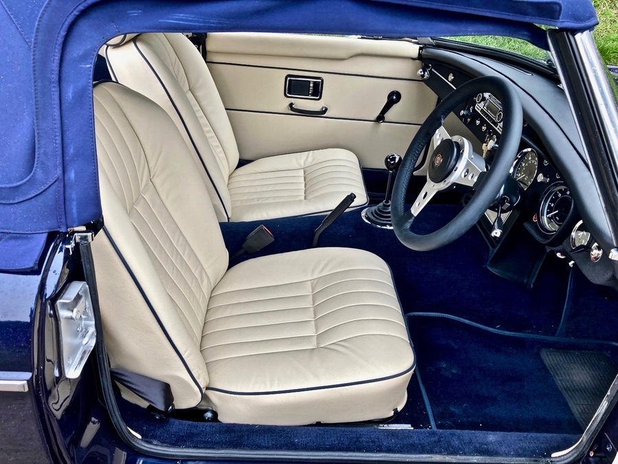 Classic and sports car from CCHL
