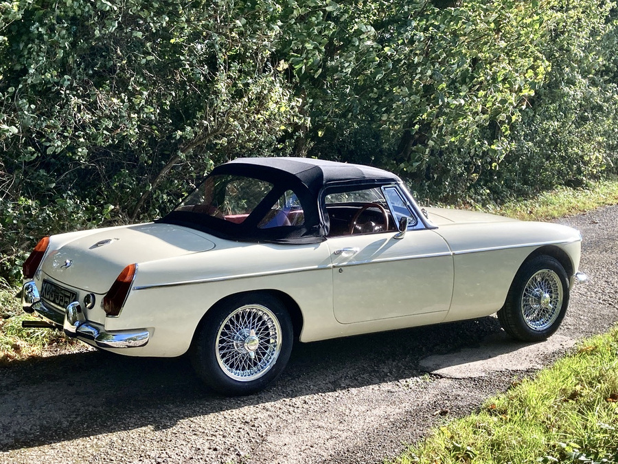 Classic and sports car from CCHL