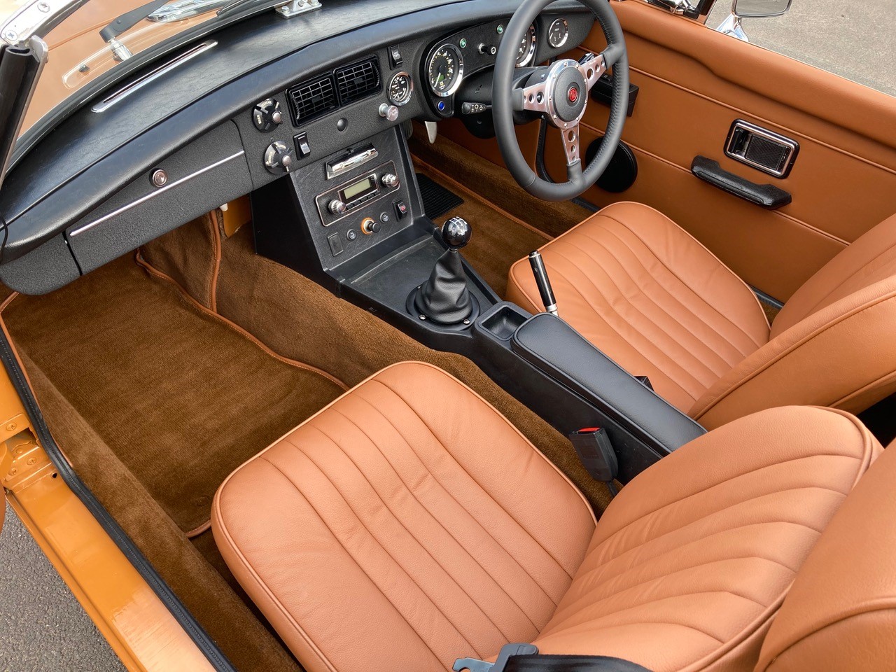 Classic and sports car from CCHL